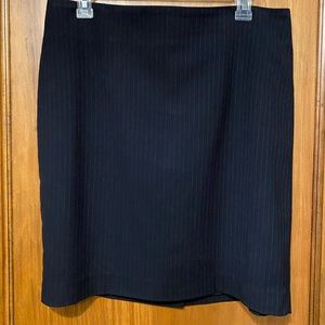 Banana Republic Women’s Skirt pinstripe sz 12